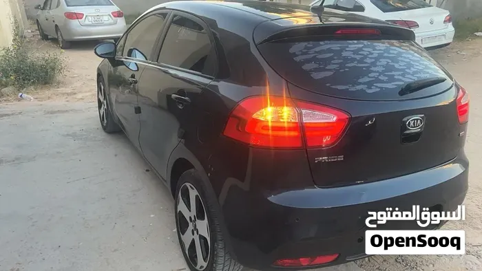 Kia Rio 2013 photo 4
