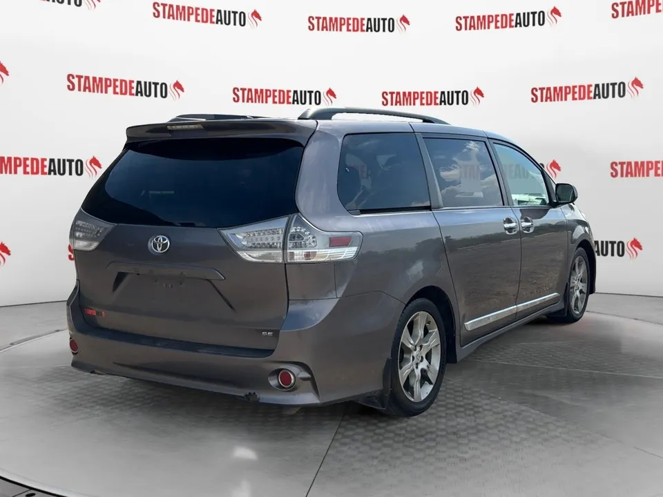 Toyota Sienna 2014 photo 5