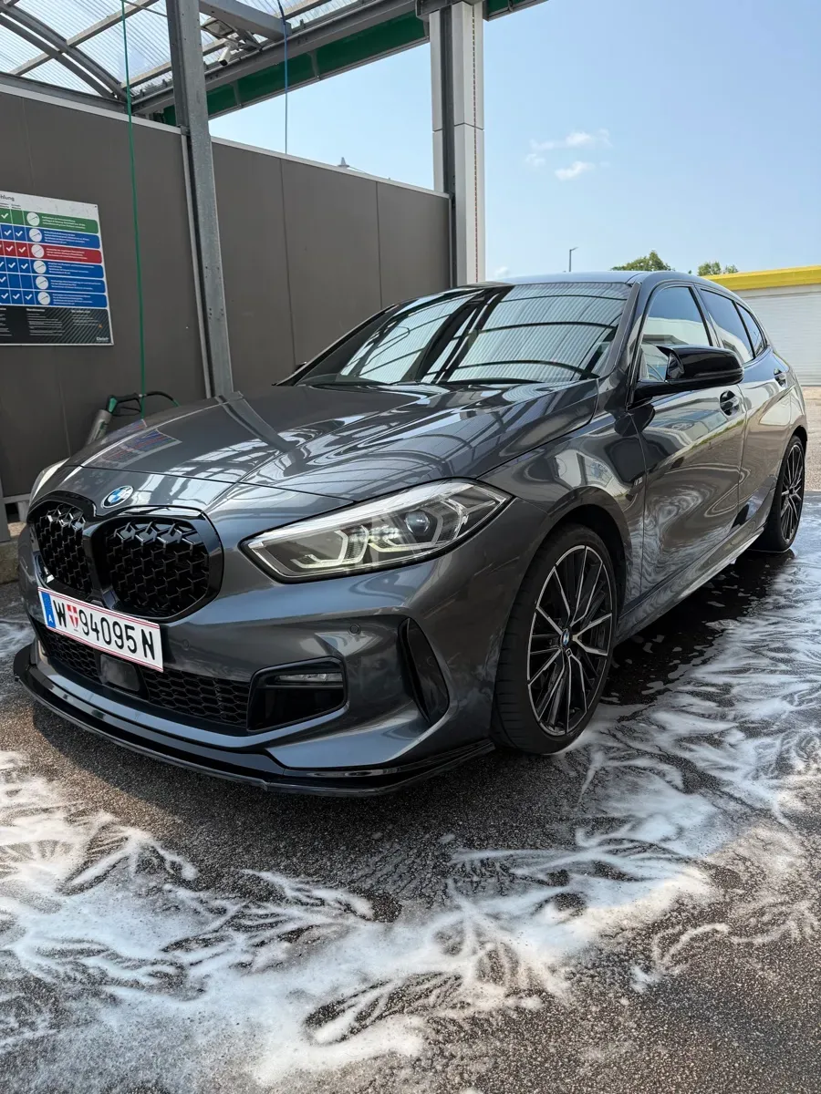 BMW 1 Series 2020 photo 2