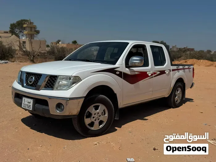 Nissan Navara 2013 photo 5