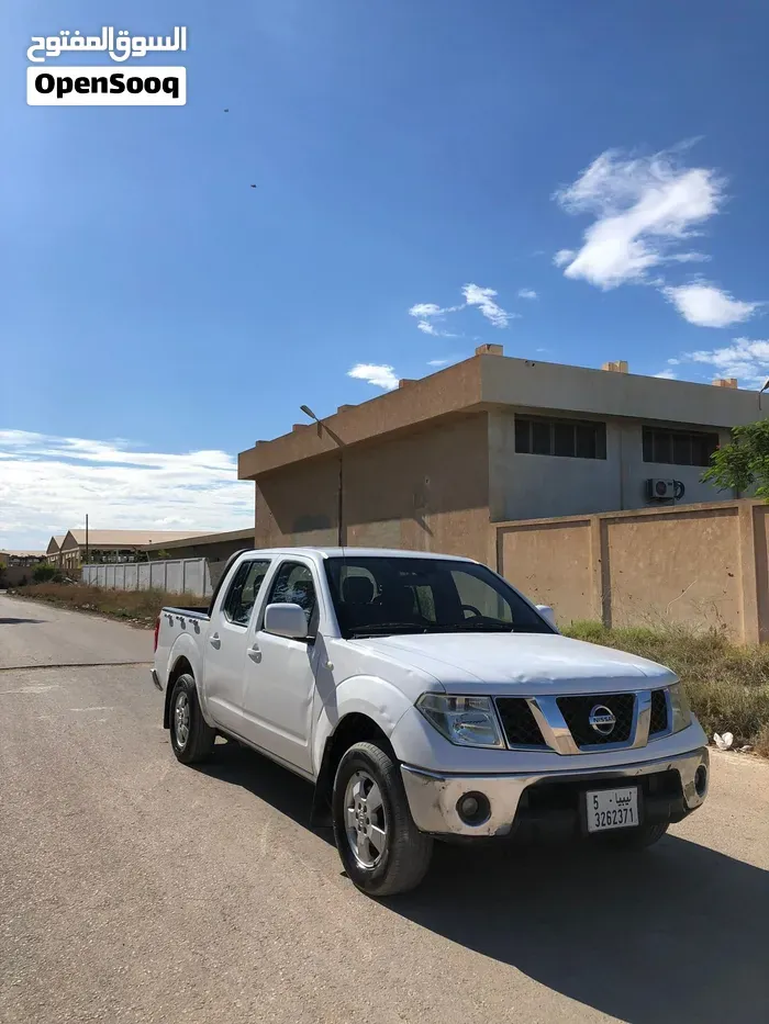 Nissan Navara 2013 photo 3