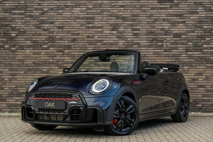 Mini Cabrio 2023 photo 2