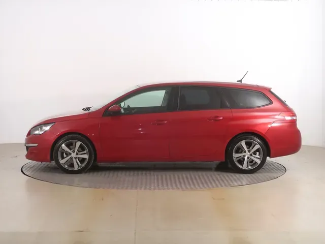 Peugeot 308 2014 photo 2
