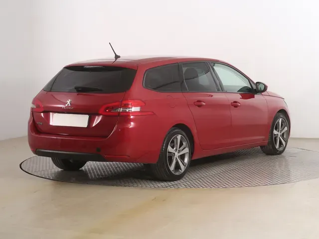 Peugeot 308 2014 photo 4