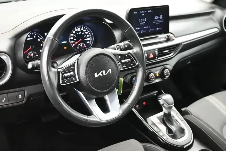 Kia Forte 2024 photo 5