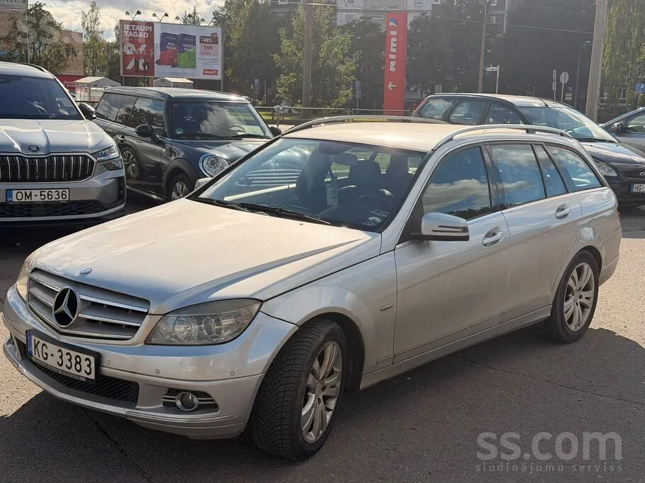 Mercedes-Benz C200 2009 photo 2