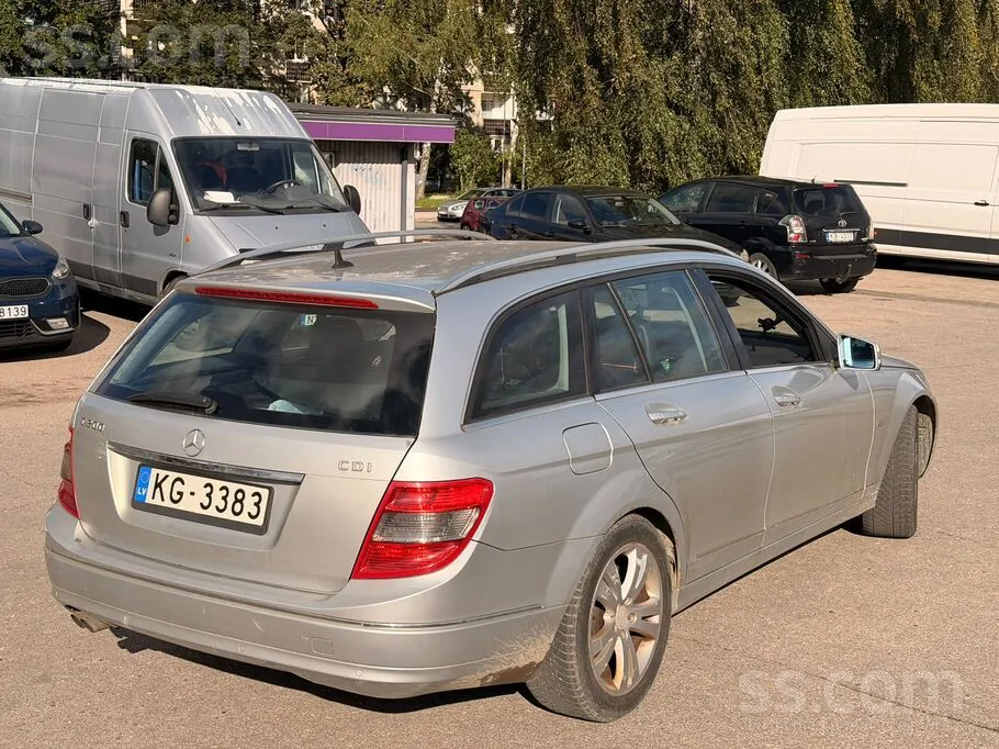 Mercedes-Benz C200 2009 photo 4