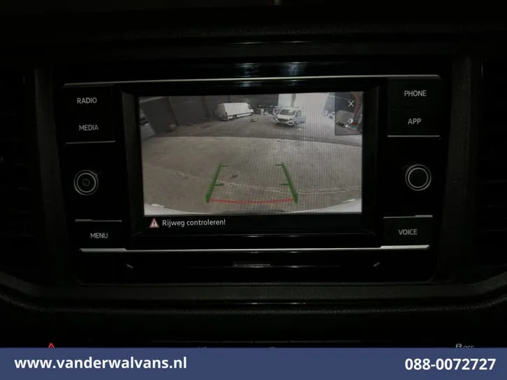 Volkswagen Crafter 2022 photo 2