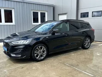 Ford Focus 2022 photo 2