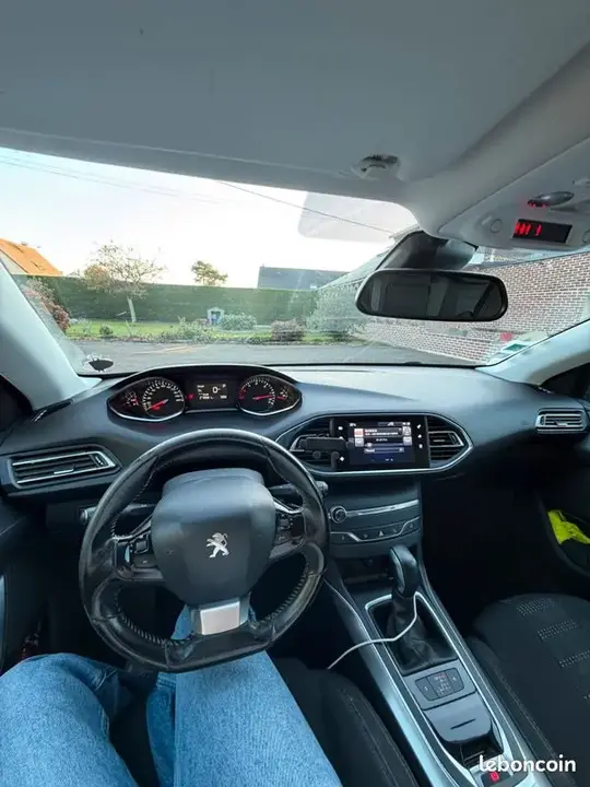Peugeot 308 2016 photo 3