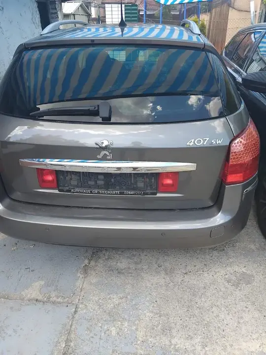 Peugeot 407 2008 photo 3
