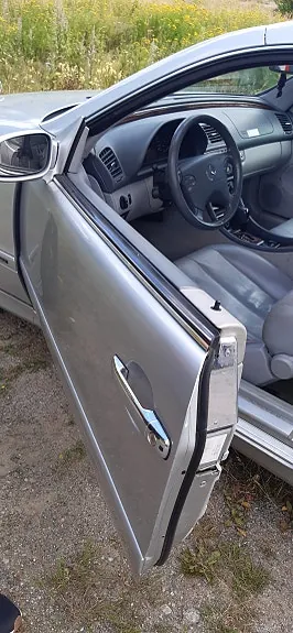 Mercedes-Benz Clk320 2001 photo 3