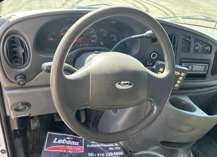 Ford E-Series 2003 photo 5