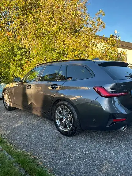 BMW 330E 2021 photo 2