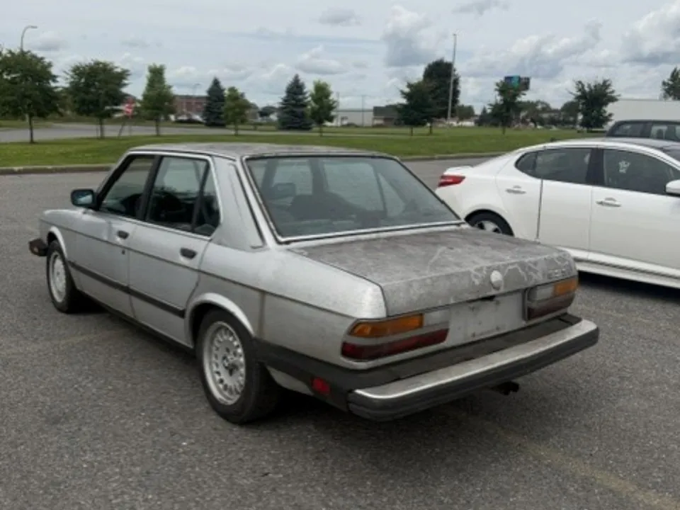 BMW 5Series 1985 photo 2