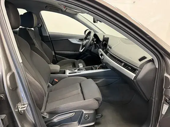 Audi A4 2021 photo 5