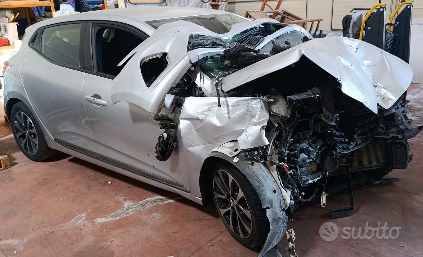 Renault Clio 2021 photo 2