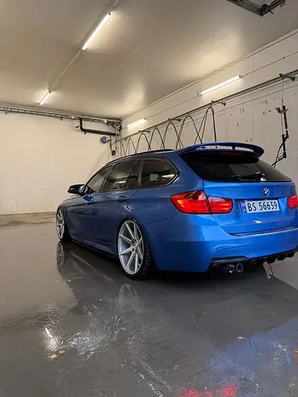 BMW 320D 2012 photo 3