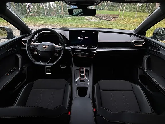 Cupra Leon 2025 photo 4