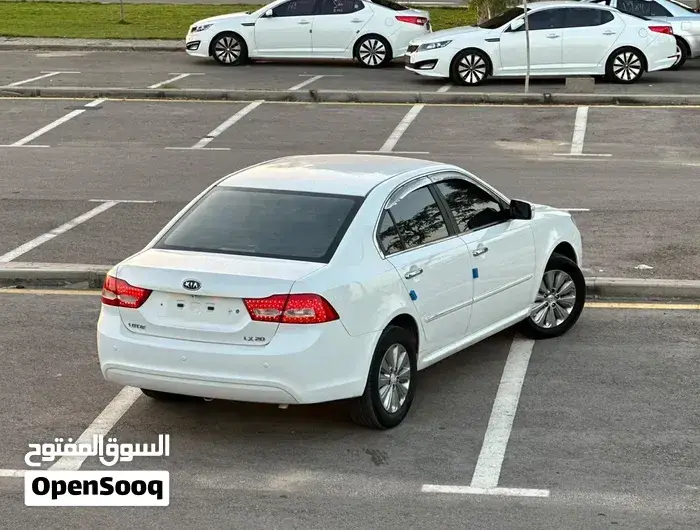 Kia Lotze 2009 photo 4