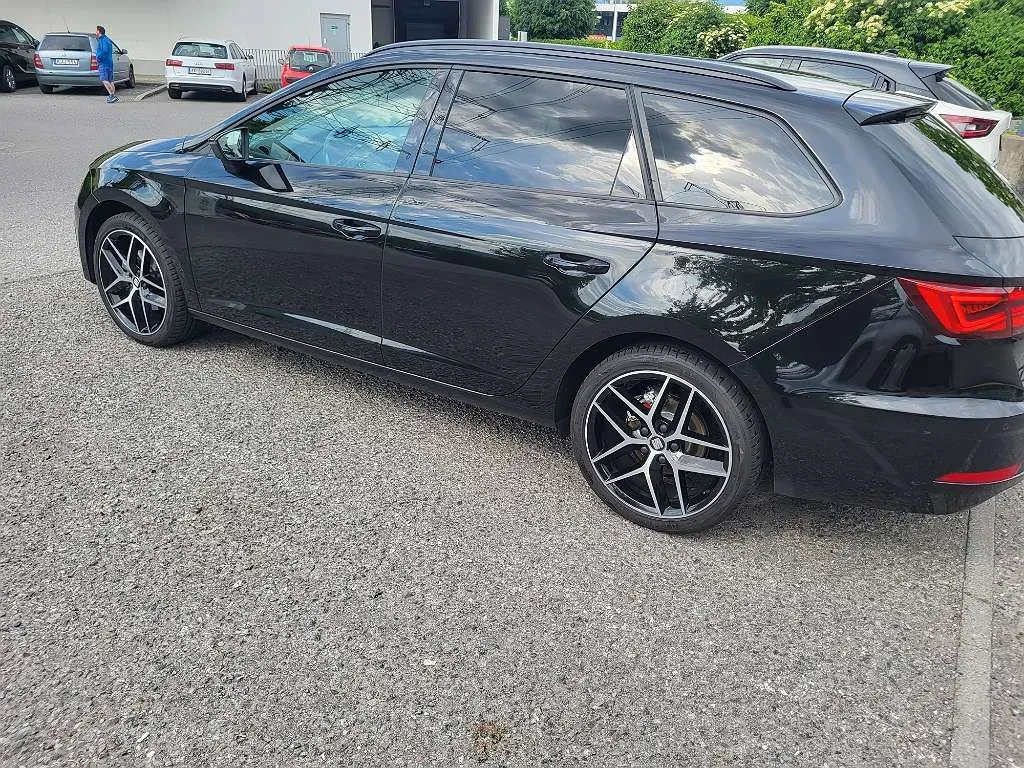 Seat Leon 2019 photo 3