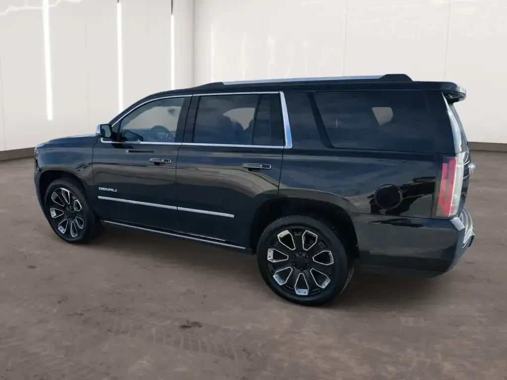 GMC Yukon 2020 photo 2