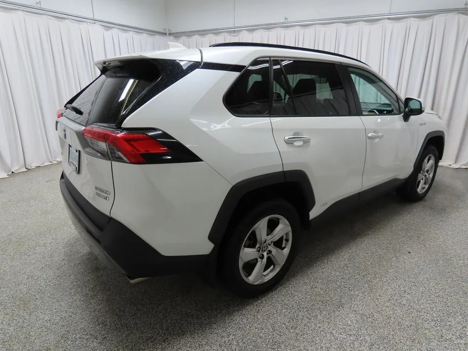 Toyota Rav4 2021 photo 3