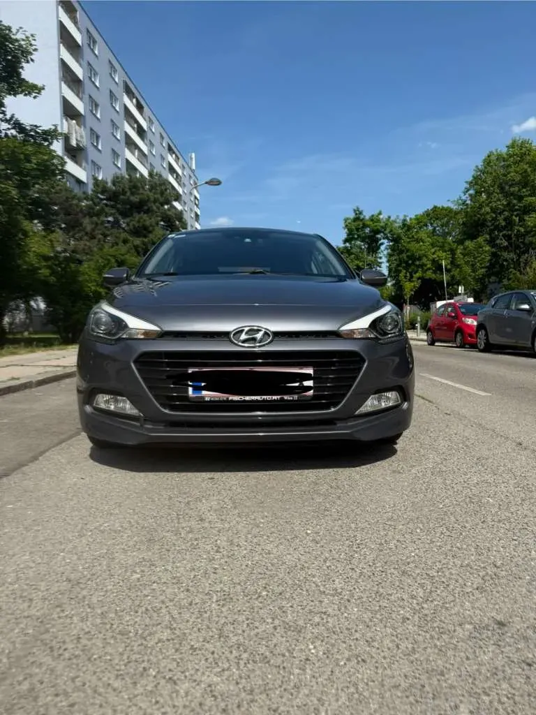 Hyundai I20 2017 photo 2