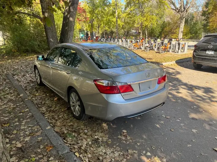Honda Accord 2013 photo 4