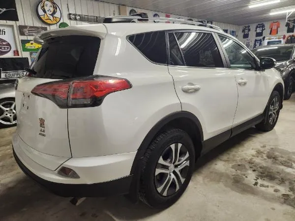 Toyota Rav4 2017 photo 5