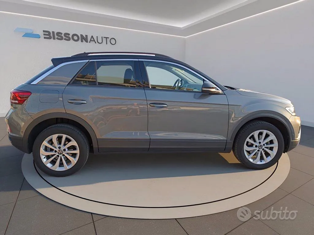 Volkswagen T-Roc 2024 photo 5