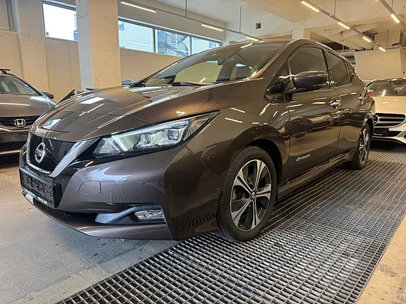 Nissan Leaf 2019 photo 2