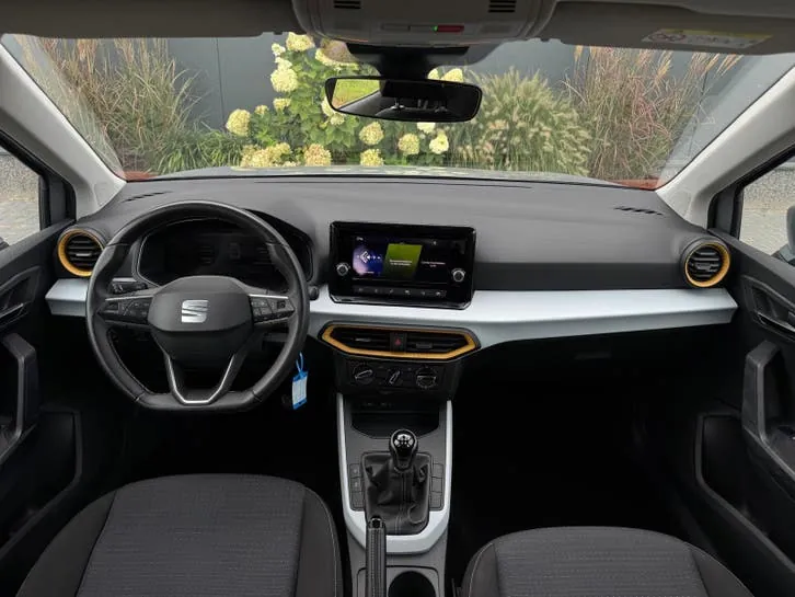 Seat Arona 2023 photo 2