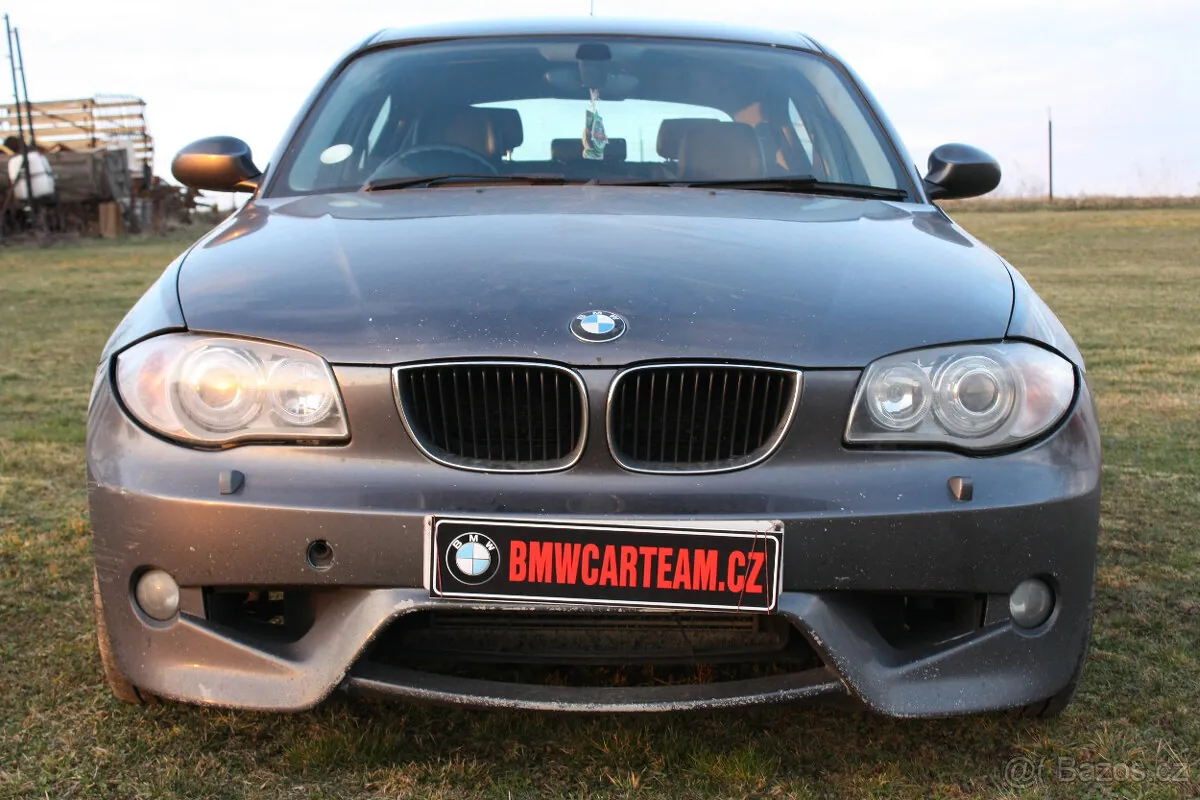 BMW 1 Series photo 2
