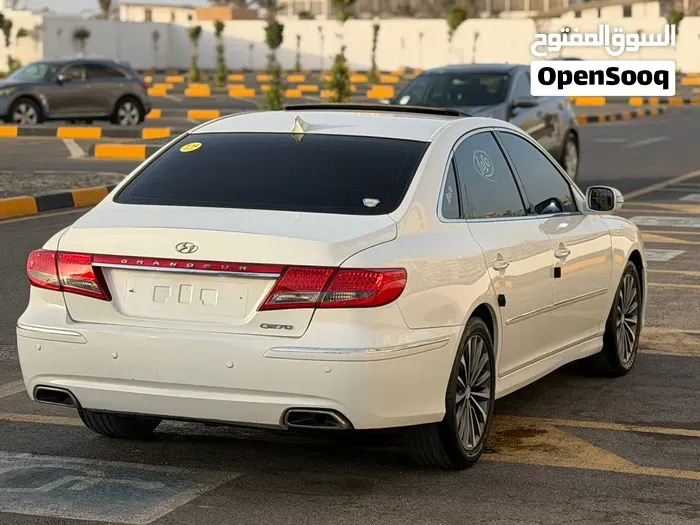 Hyundai Azera 2010 photo 4