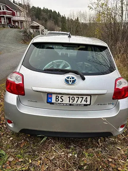 Toyota Auris 2010 photo 5