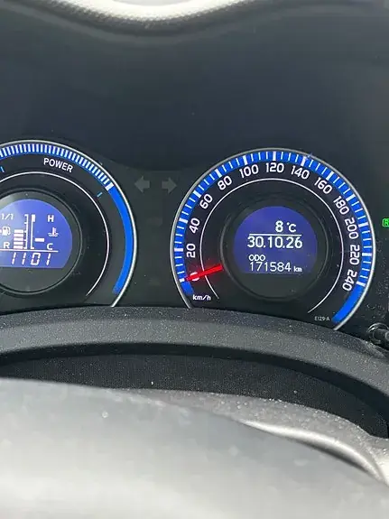 Toyota Auris 2010 photo 2