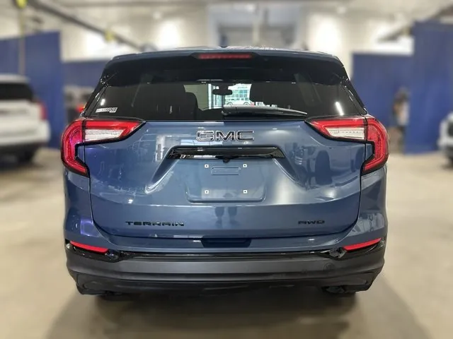 GMC Terrain 2024 photo 5