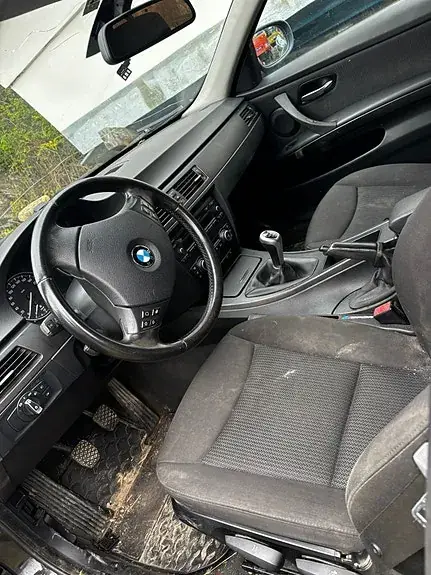 BMW 318D 2008 photo 3
