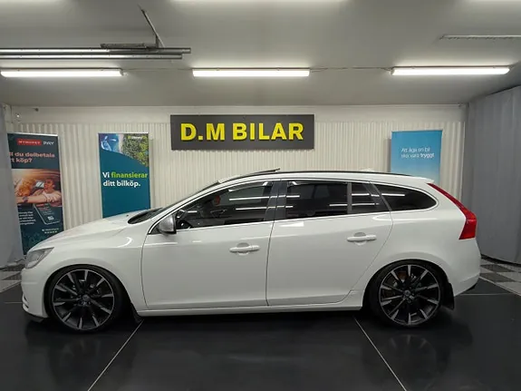 Volvo V60 2013 photo 2