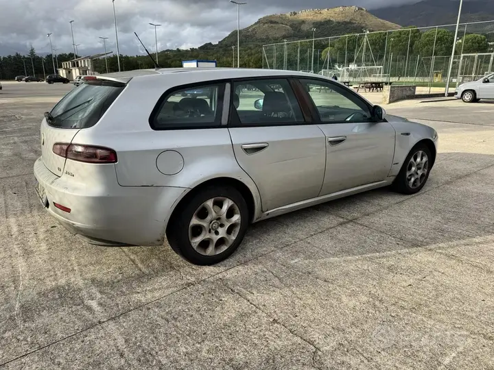 Alfa Romeo 159 2006 photo 3