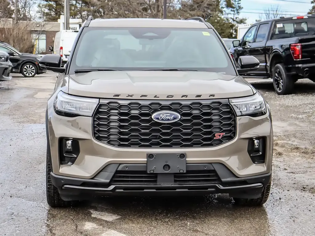Ford Explorer 2026 photo 3