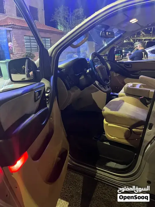 Hyundai H1 2018 photo 5