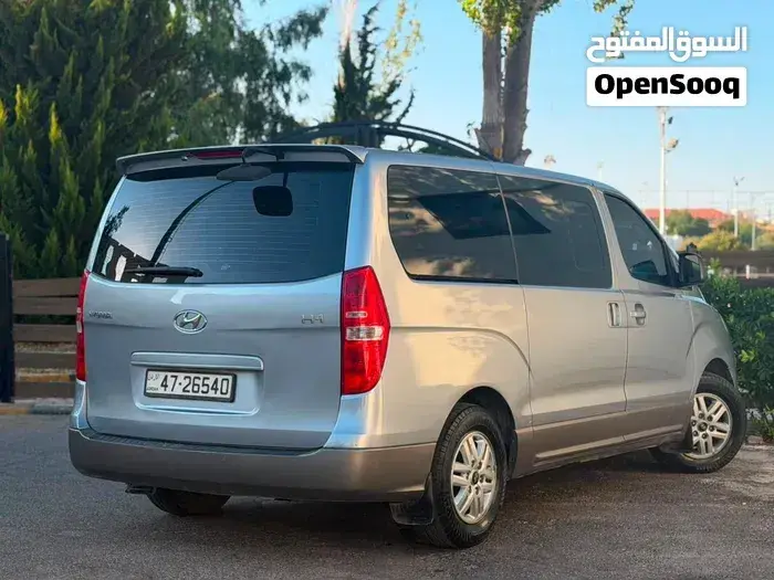 Hyundai H1 2018 photo 2