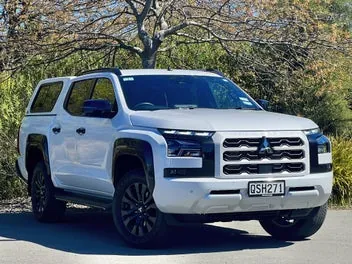 Mitsubishi Triton 2024 photo 2