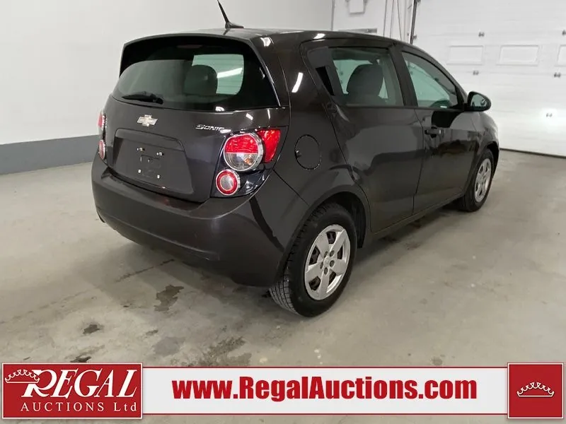 Chevrolet Sonic 2014 photo 3
