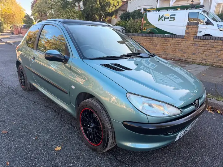 Peugeot 206