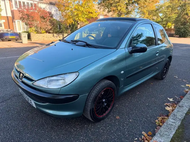 Peugeot 206 2001 photo 4