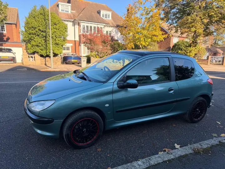 Peugeot 206 2001 photo 5