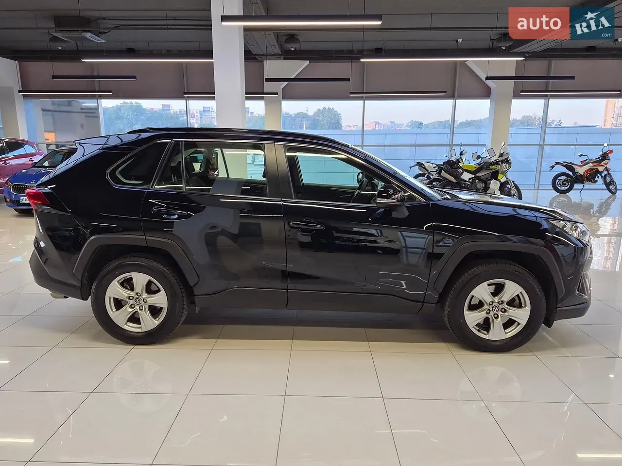 Toyota Rav4 2021 photo 2